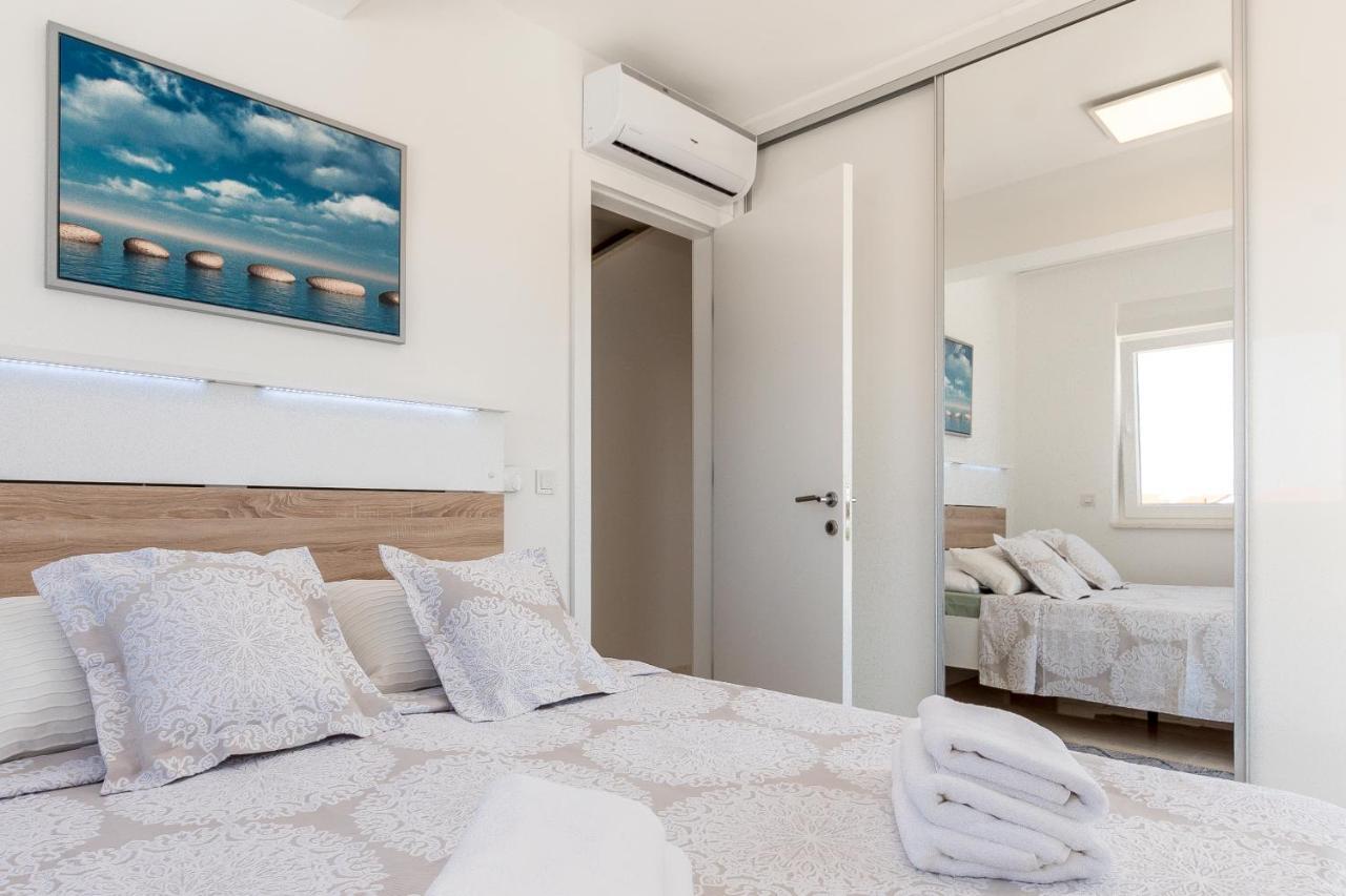Villa Buzuk Vodice Luaran gambar